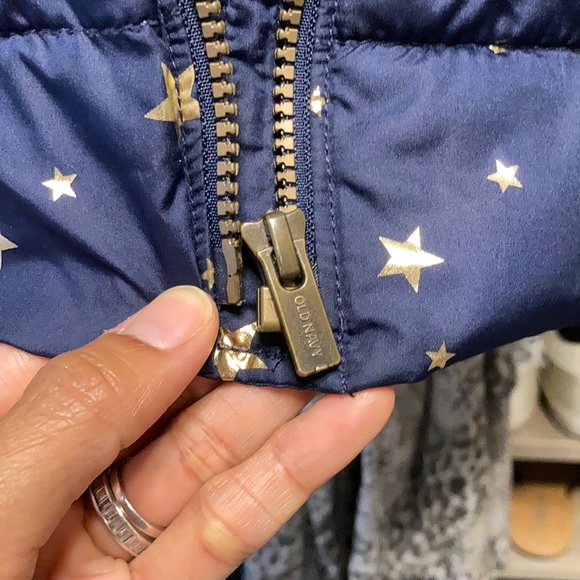 🌊Old Navy Toddler Girls Blue/Gold Stars Puffer🌊 - Picture 6 of 6